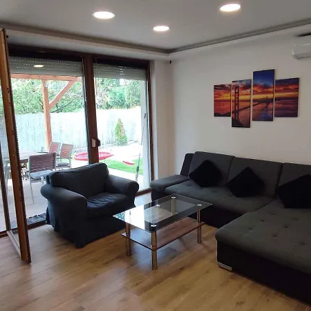 Esze Palace Tatil Evi *